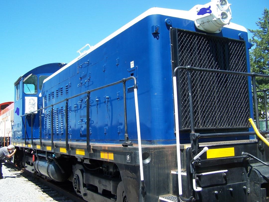 Sterling Rail Buy and Sell Rail Cars, Railroad Equipment